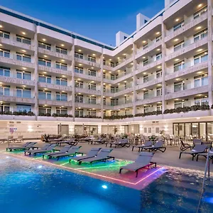 4* מלון Olympus Palace